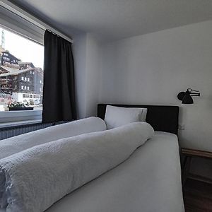 Budget Zimmer mit Kingsize-Bett